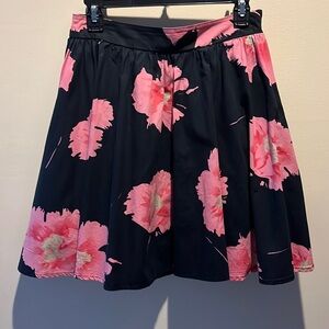 Xhileration Black peach and yellow full skirt size M